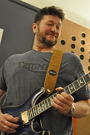 alberto dirty roses guitarist